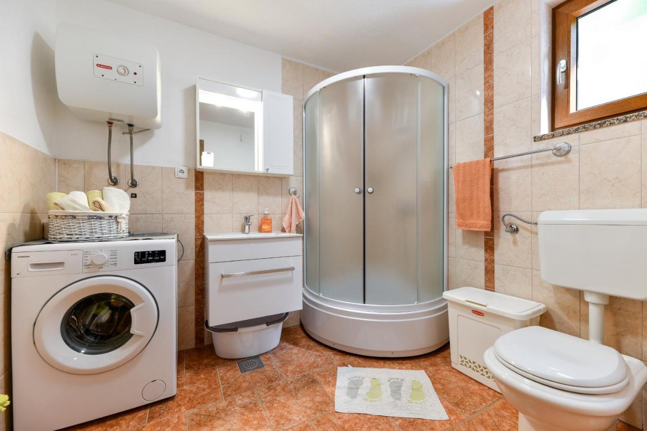 Holiday Home Skevini Dvori Starigrad Paklenica Εξωτερικό φωτογραφία